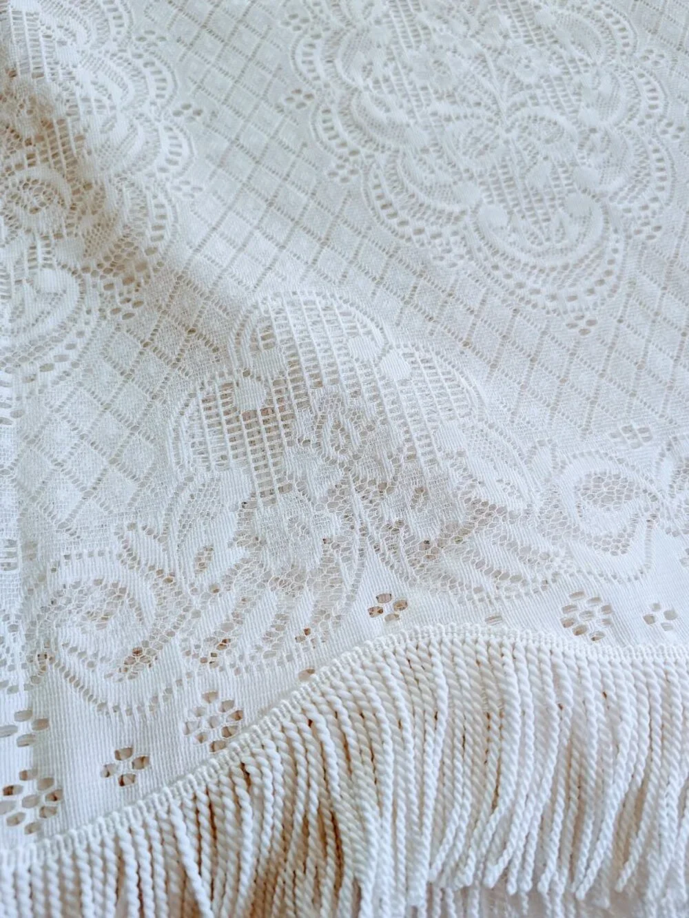 VTG Filet Crochet Lace Curtain Panel Valance White Dove Floral Fringe 176x46 BIG